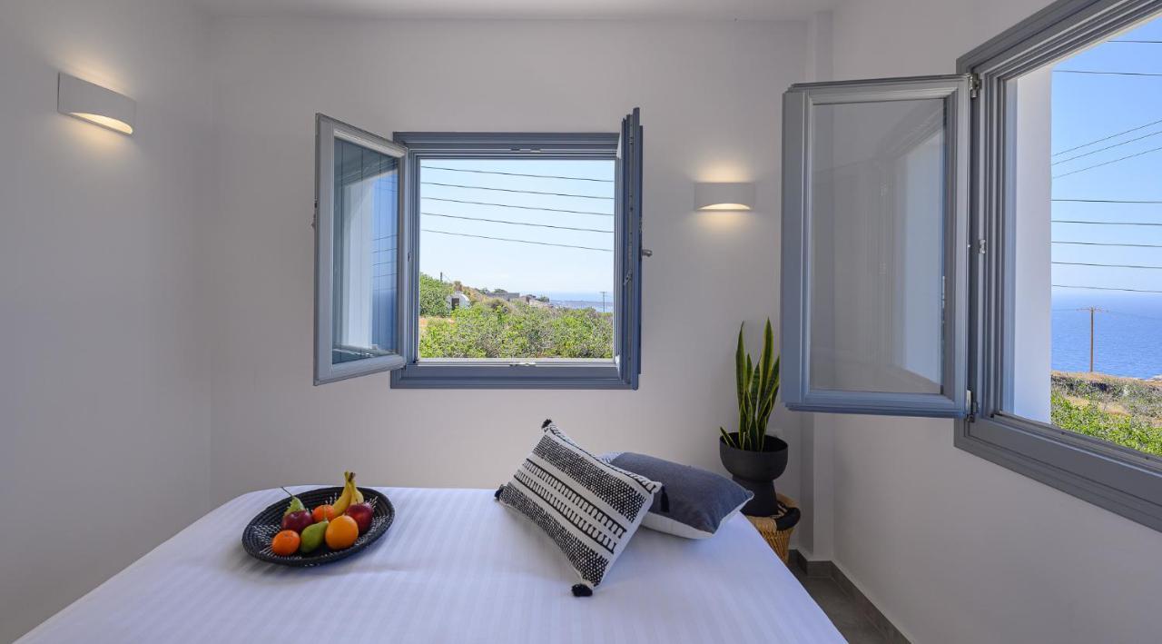 Thoe Oia Suites Exterior photo