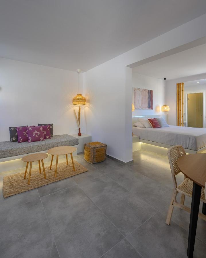 Thoe Oia Suites Exterior photo