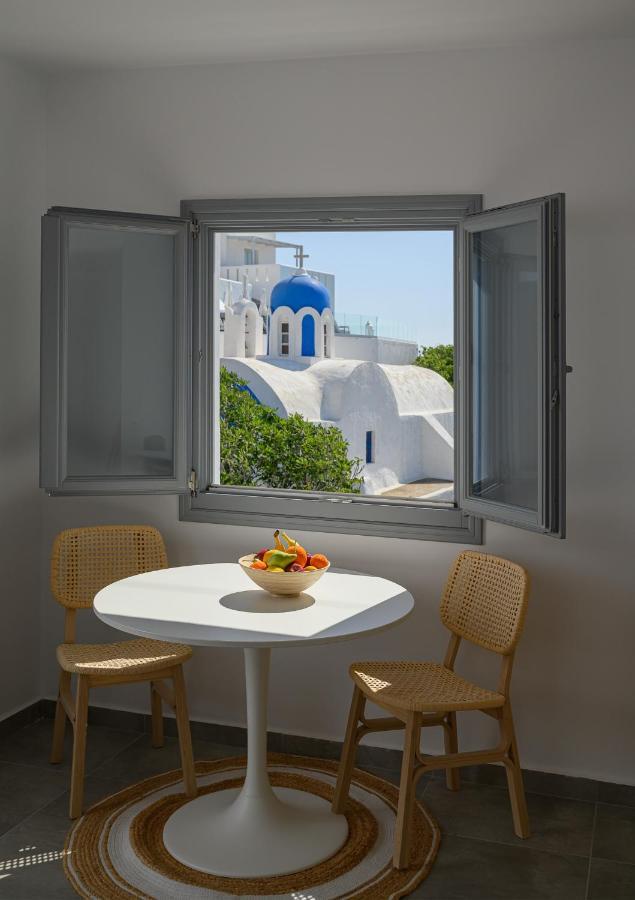 Thoe Oia Suites Exterior photo
