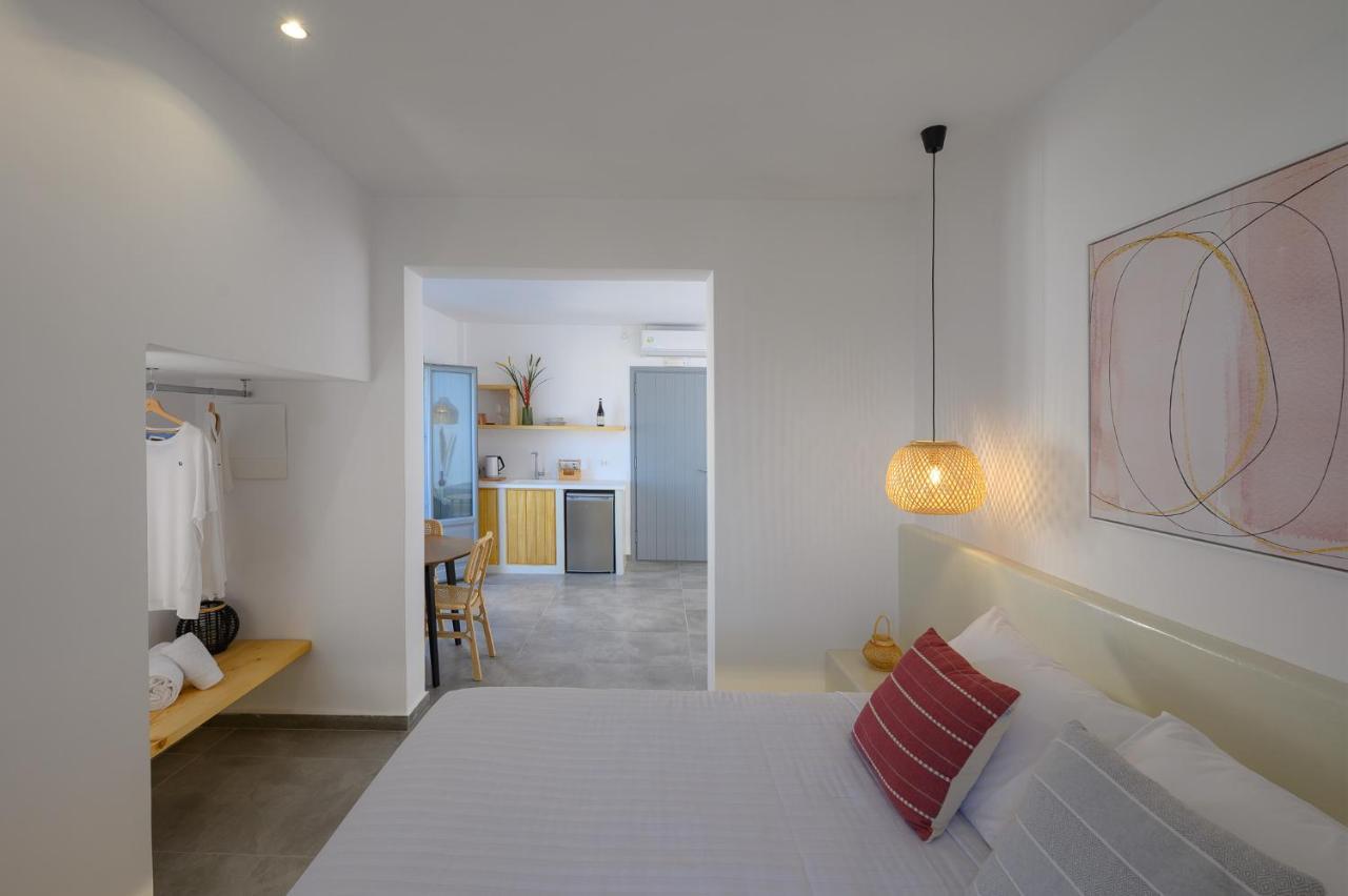 Thoe Oia Suites Exterior photo