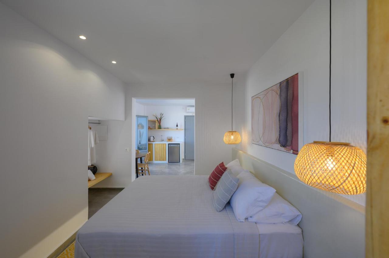 Thoe Oia Suites Exterior photo
