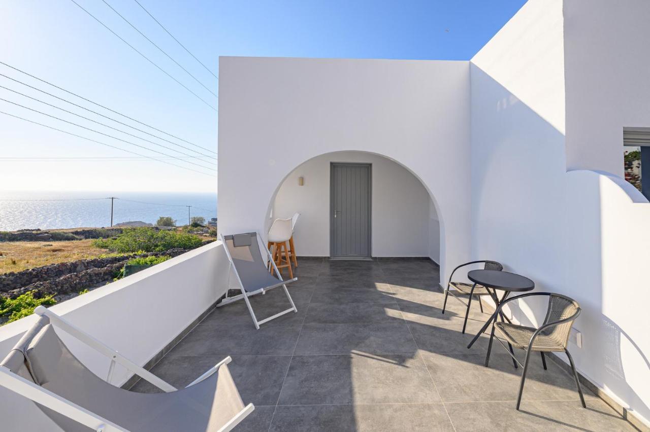 Thoe Oia Suites Exterior photo