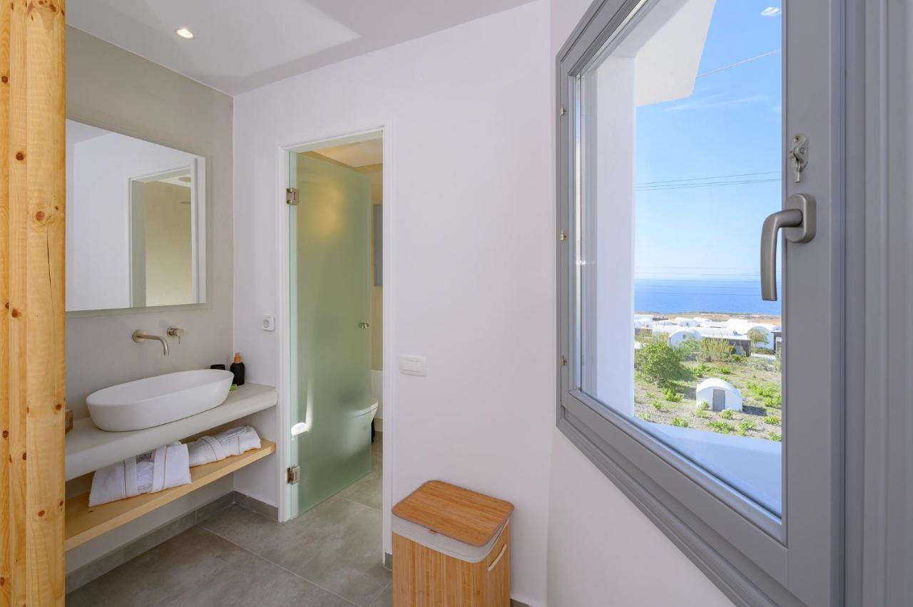 Thoe Oia Suites Exterior photo