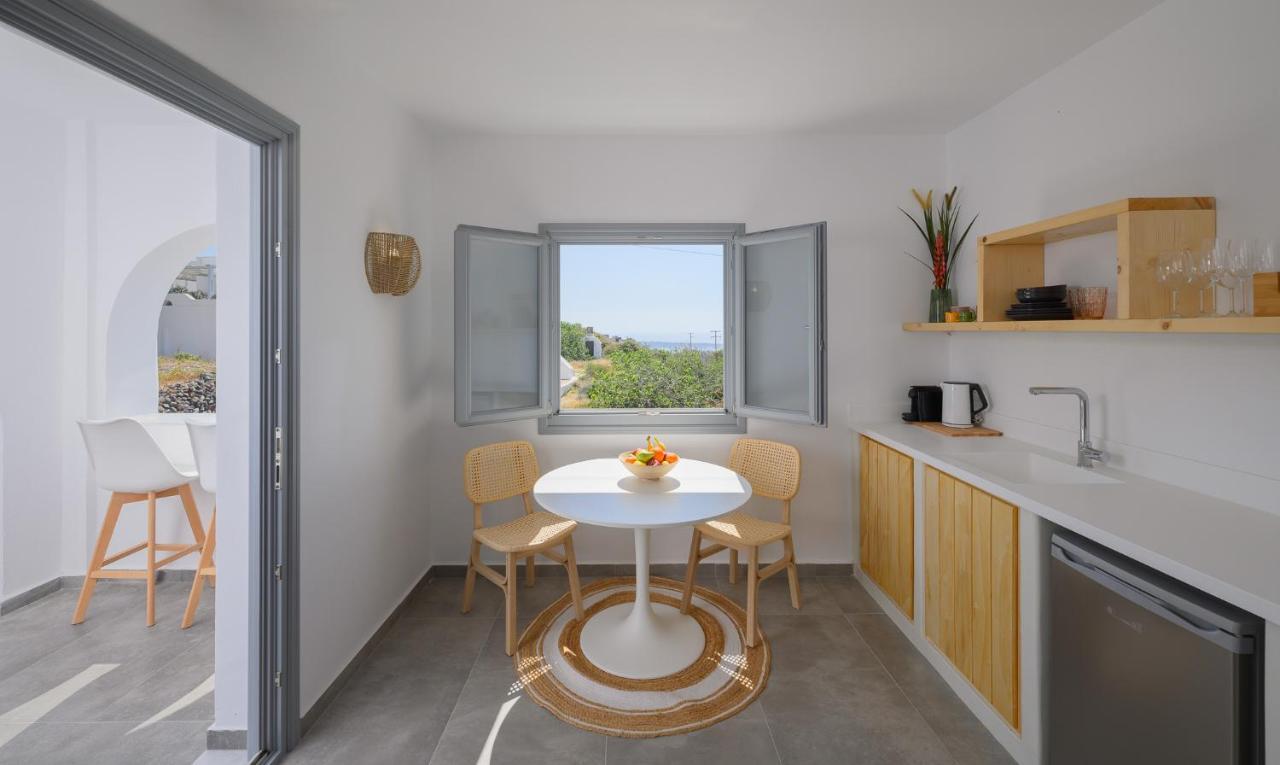 Thoe Oia Suites Exterior photo