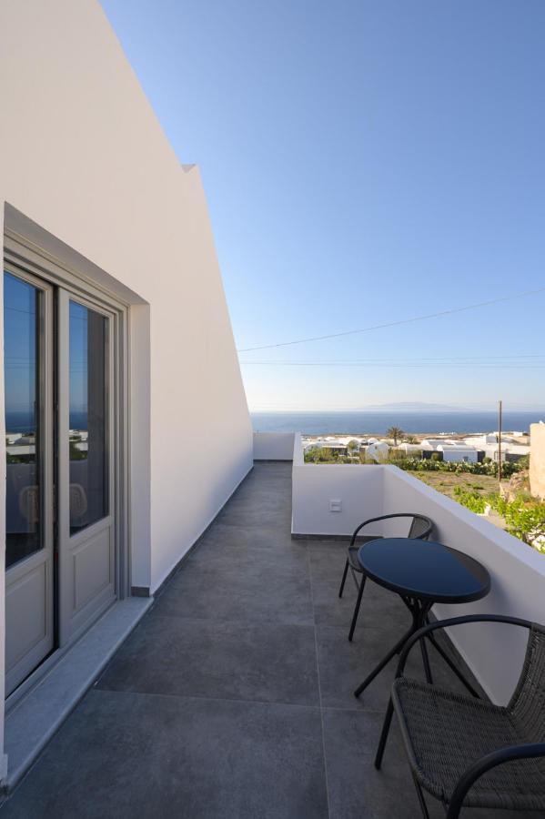 Thoe Oia Suites Exterior photo