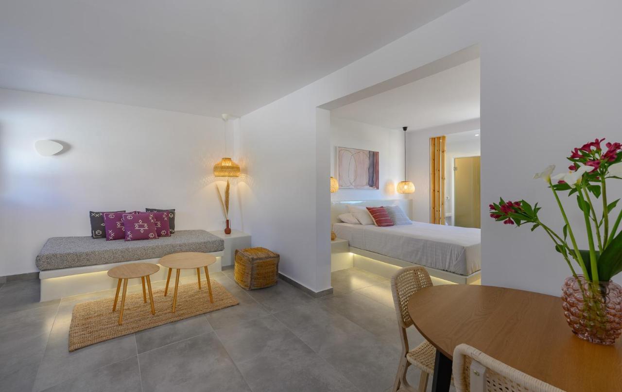 Thoe Oia Suites Exterior photo
